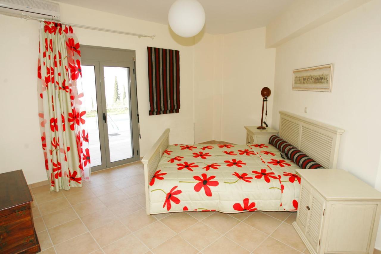 Erofili Villas Lourdata  Exterior photo